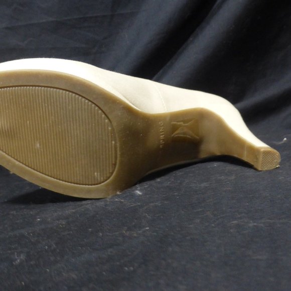 CALL IT SPRING, natural color heels, size US 6, GUC - Picture 9 of 15